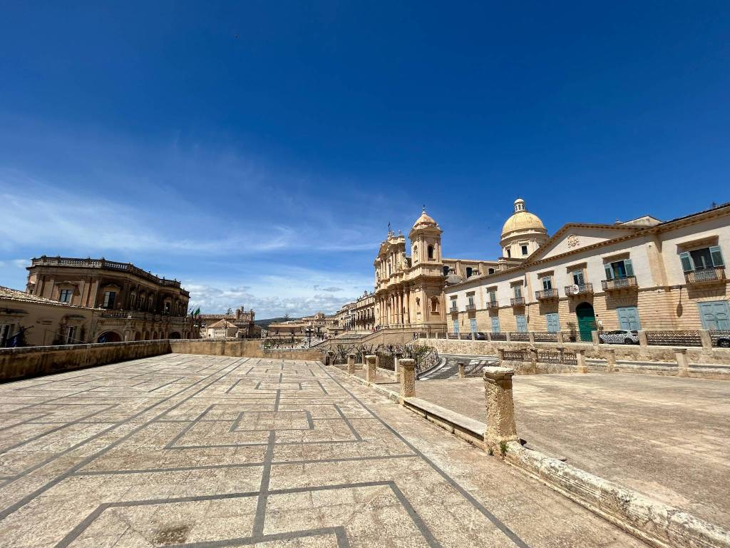 Casa indipendente a Noto in Via Camillo Benso Conte di Cavour - Foto 3