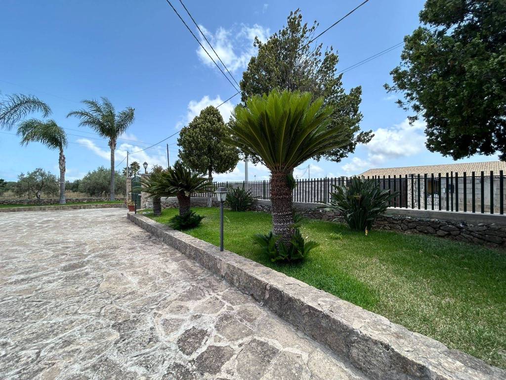 Villa a Melilli in Via Montale - Foto 4