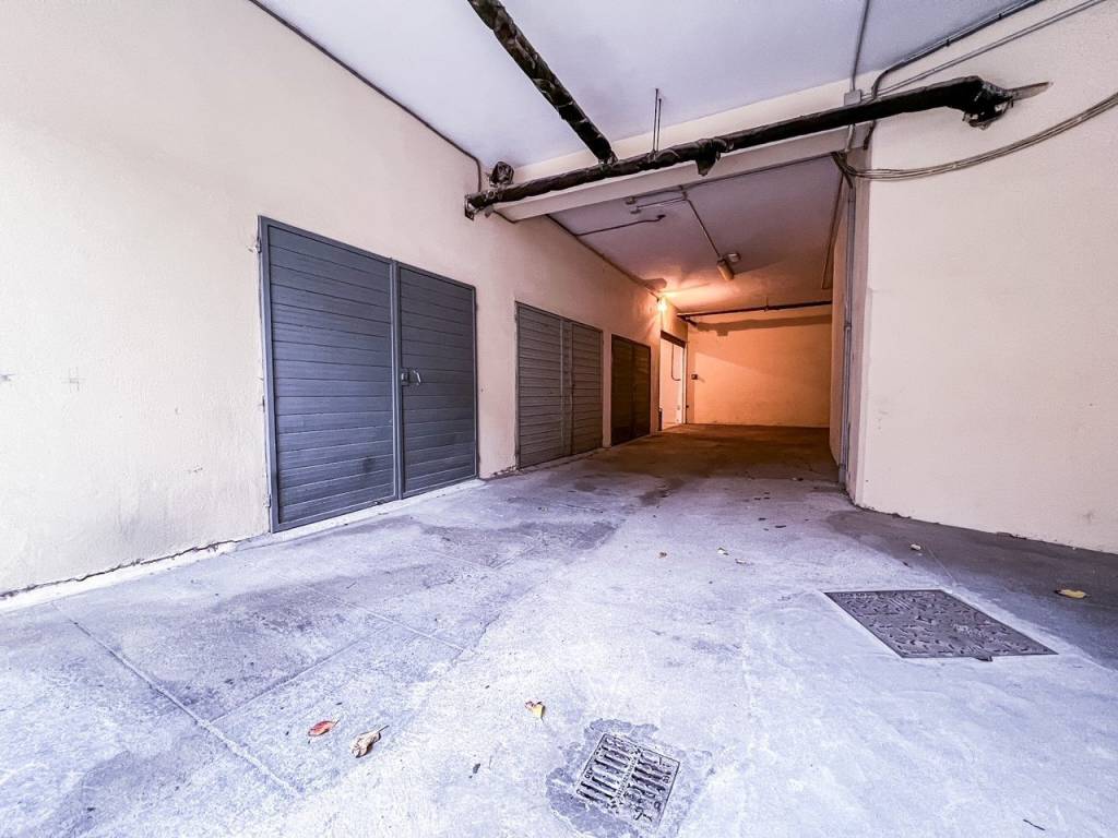 Box / garage a Tempio pausania in Via Settembrini - Foto 4