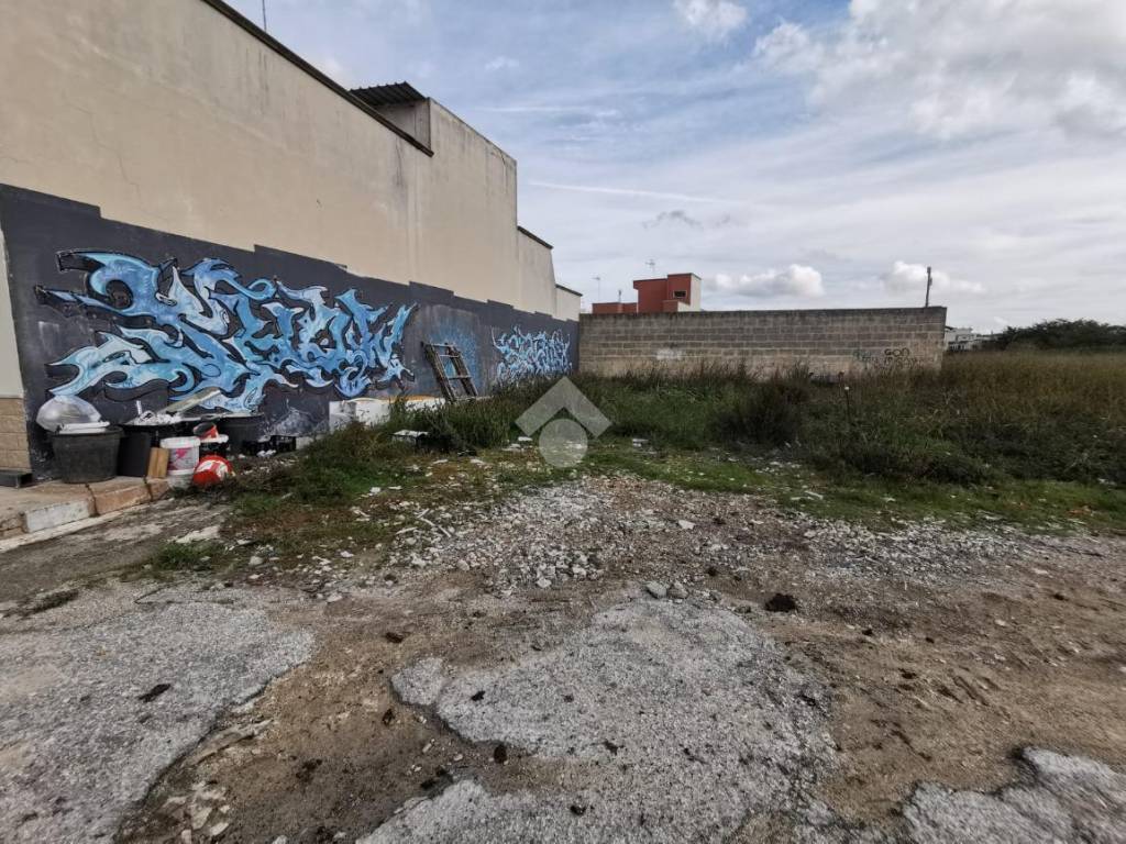 Terreno a Mesagne in Via Giuseppe Parini, 94 - Foto 2