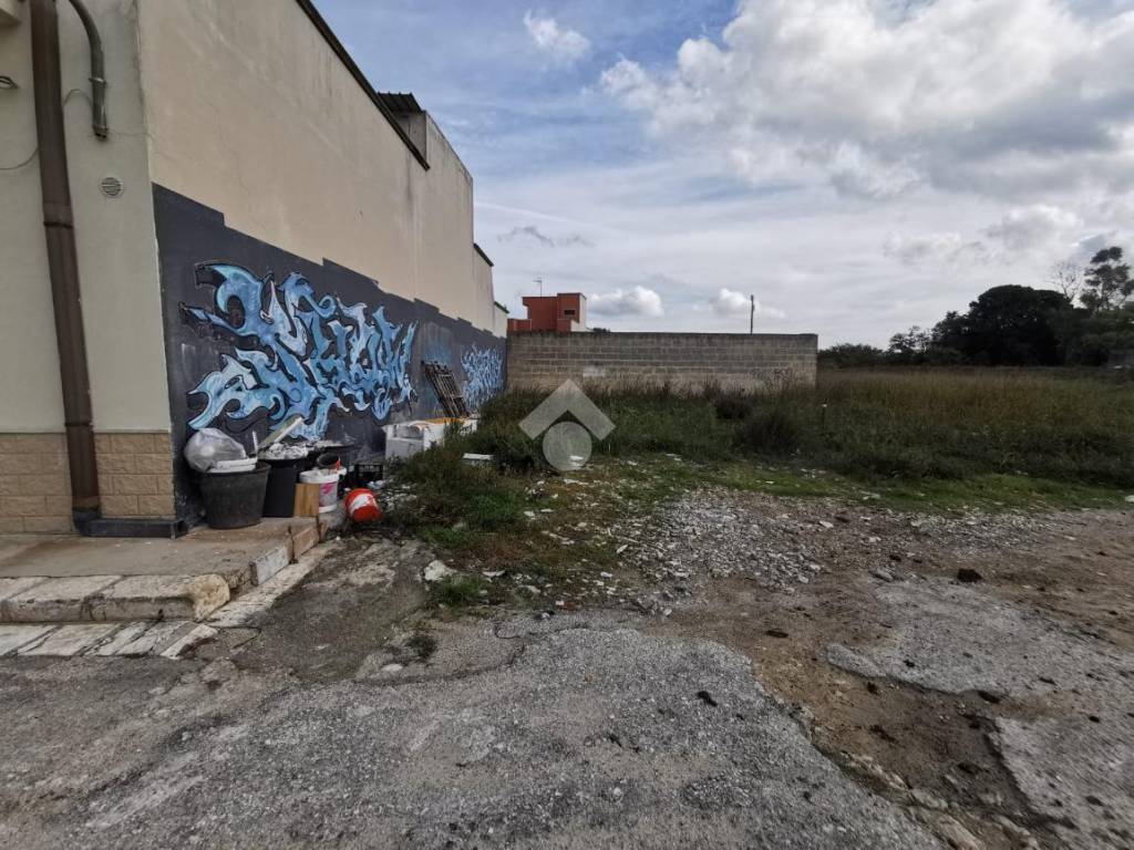 Terreno a Mesagne in Via Giuseppe Parini, 94 - Foto 3