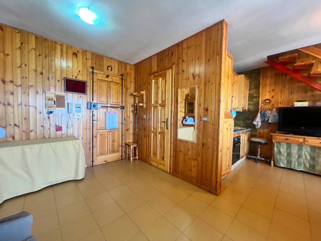 Appartamento a Bagnolo piemonte in Via Cave, 606 - Foto 2