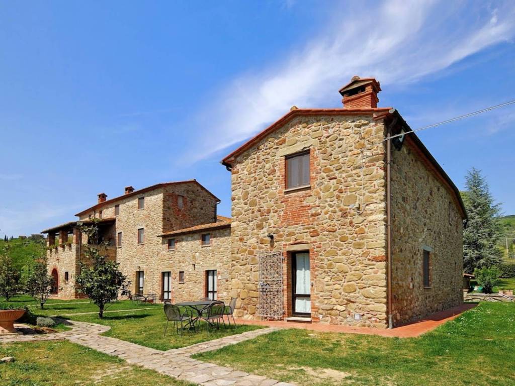 Rustico / casale a Tuoro sul trasimeno in tuoro sul trasimeno - Foto 3