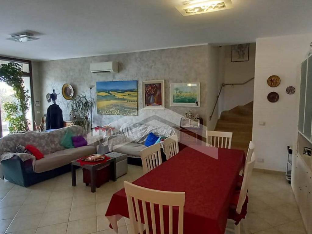 Villa a Campobasso in C.da Coste di Oratino - Foto 2