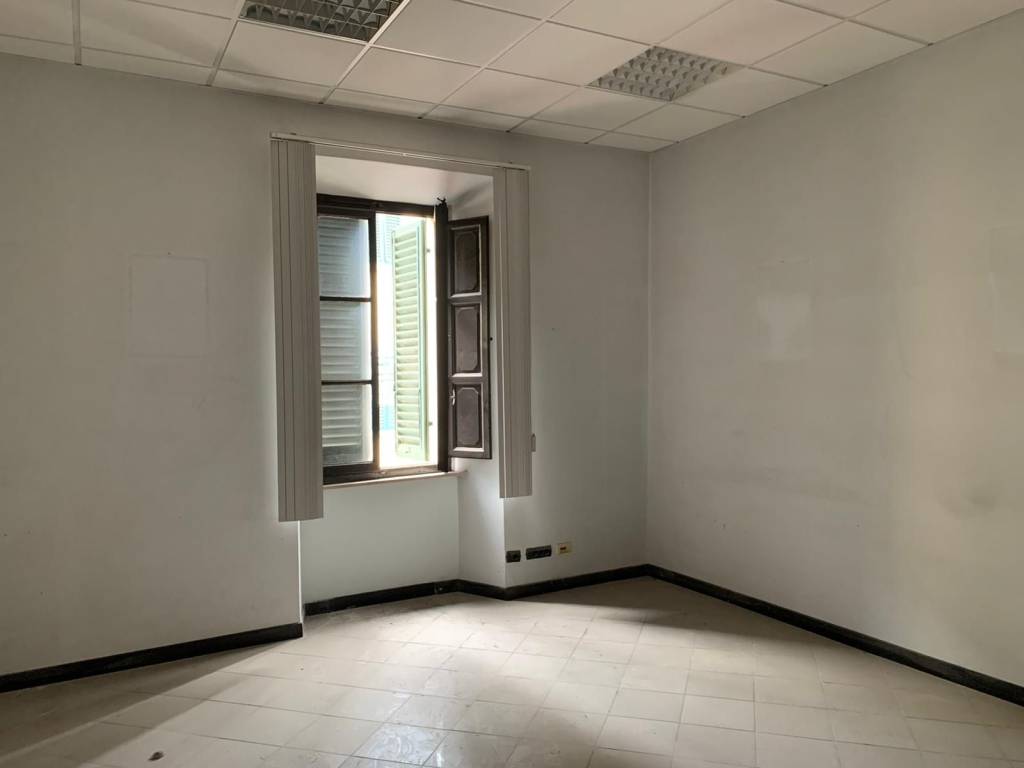 Palazzo / stabile a Buggiano in Piazza Coluccio Salutati - Foto 3