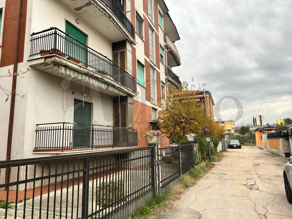 Appartamento a Frosinone in Via Valle Fioretta, 48 - Foto 3