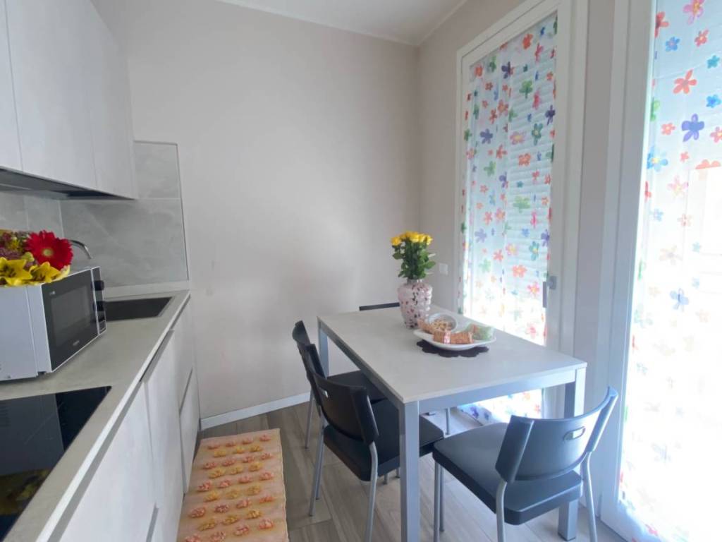 Appartamento a Como in Via Rezzonico - Foto 4