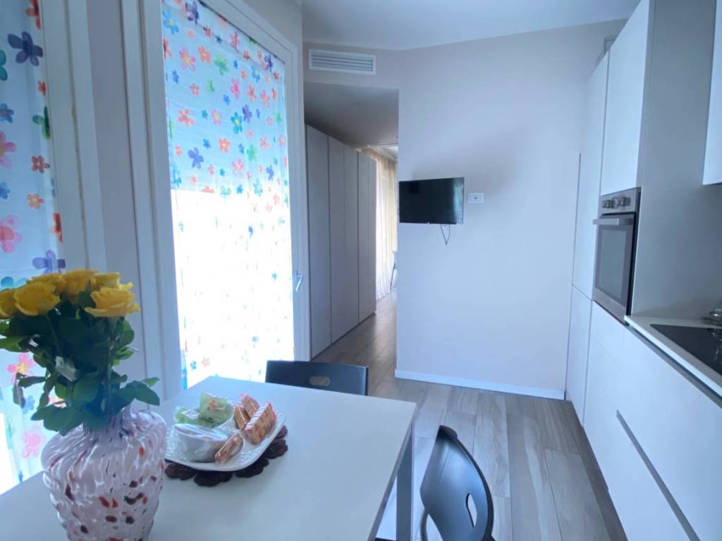 Appartamento a Como in Via Rezzonico - Foto 5