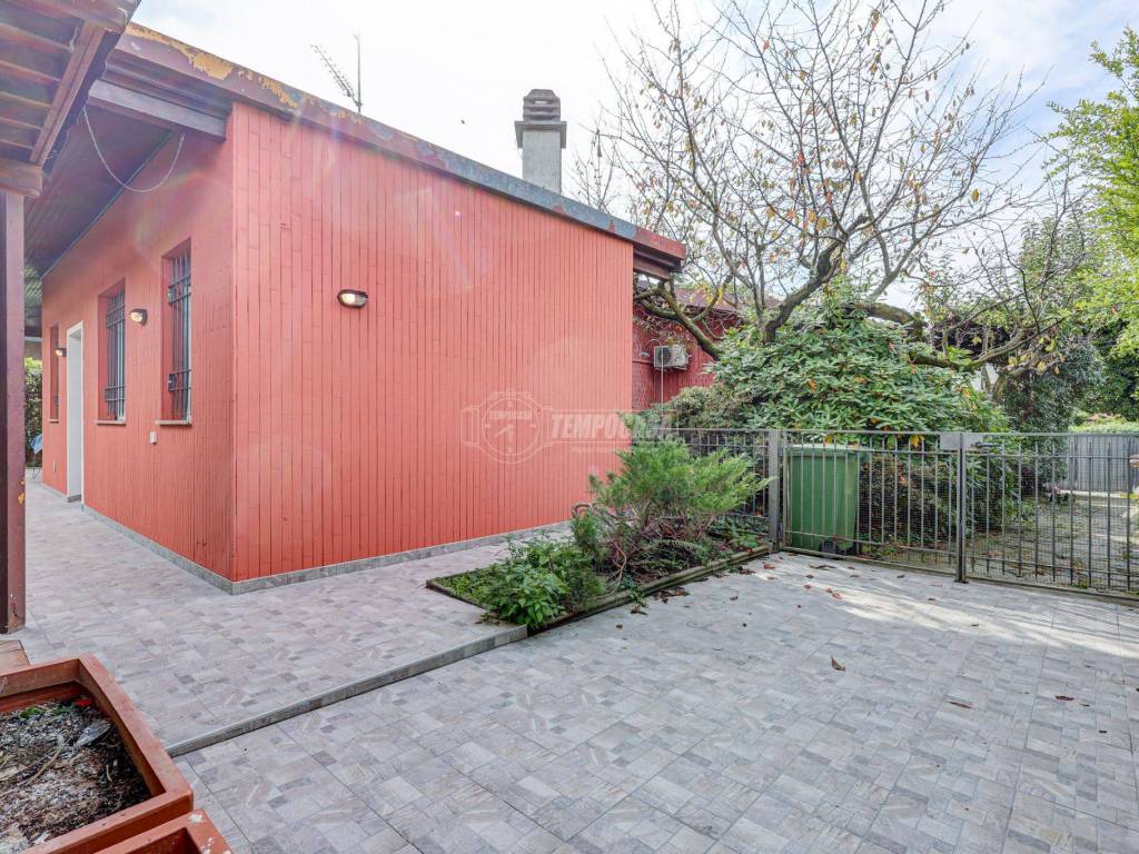 Villa a Castelletto sopra ticino in Via Lago Maggiore - Foto 4