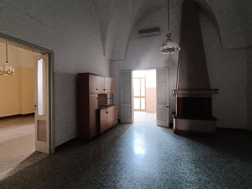 Appartamento a Carmiano in Via Padri Celestini - Foto 5