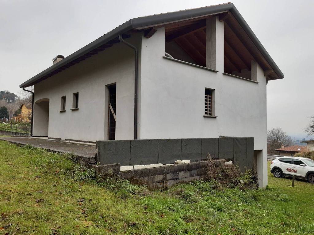 Villa a Oggiono in Via Piave - Foto 2
