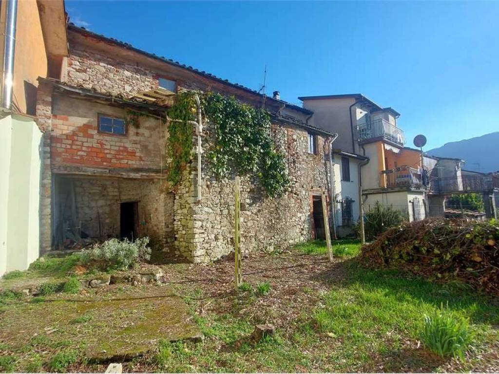 Casa indipendente a Borgo a mozzano - Foto 4