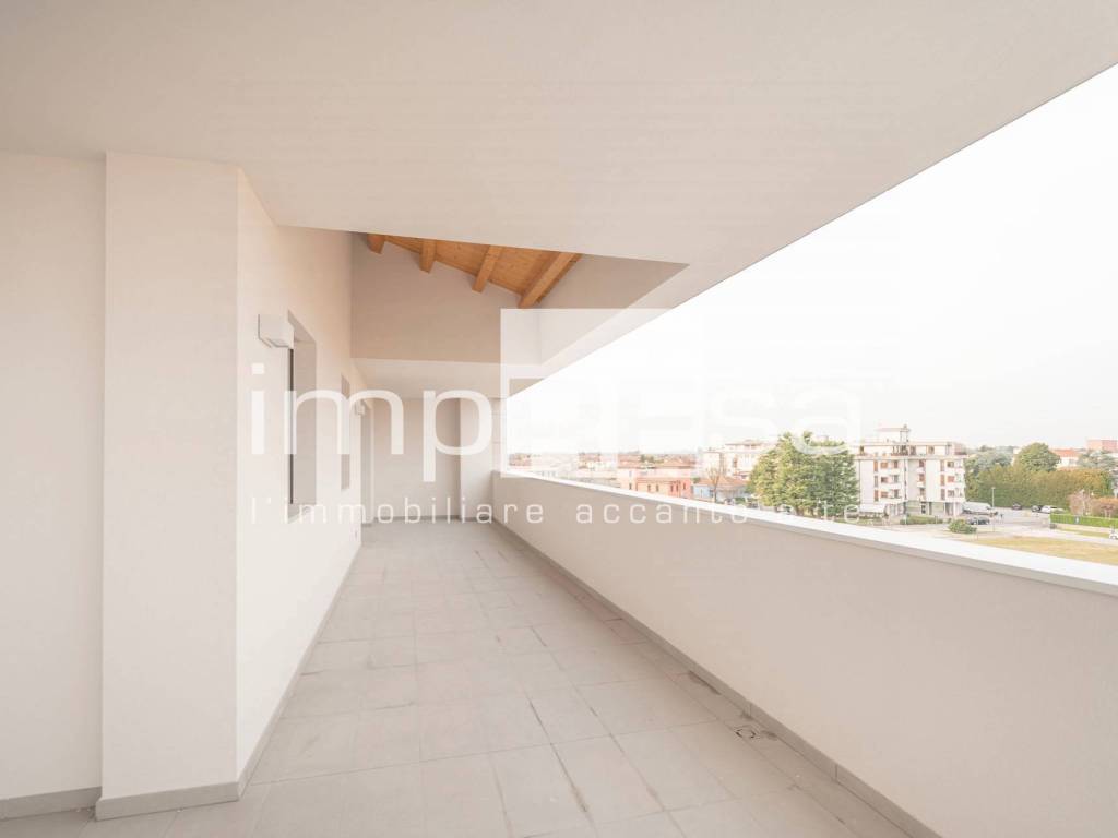 Attico / mansarda a Azzano decimo in Via Trieste, 33 - Foto 4