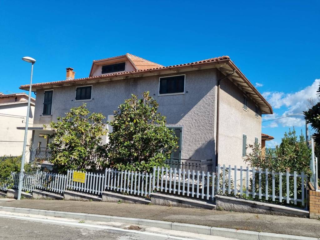 Casa indipendente a Corridonia in Contrada San Giovanni - Foto 2