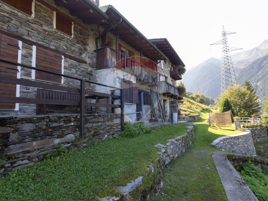 Casa indipendente a Fusine in LOCALITA' VALMADRE - Foto 3