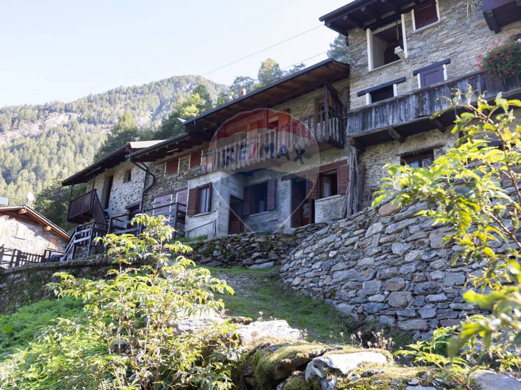 Casa indipendente a Fusine in LOCALITA' VALMADRE - Foto 5