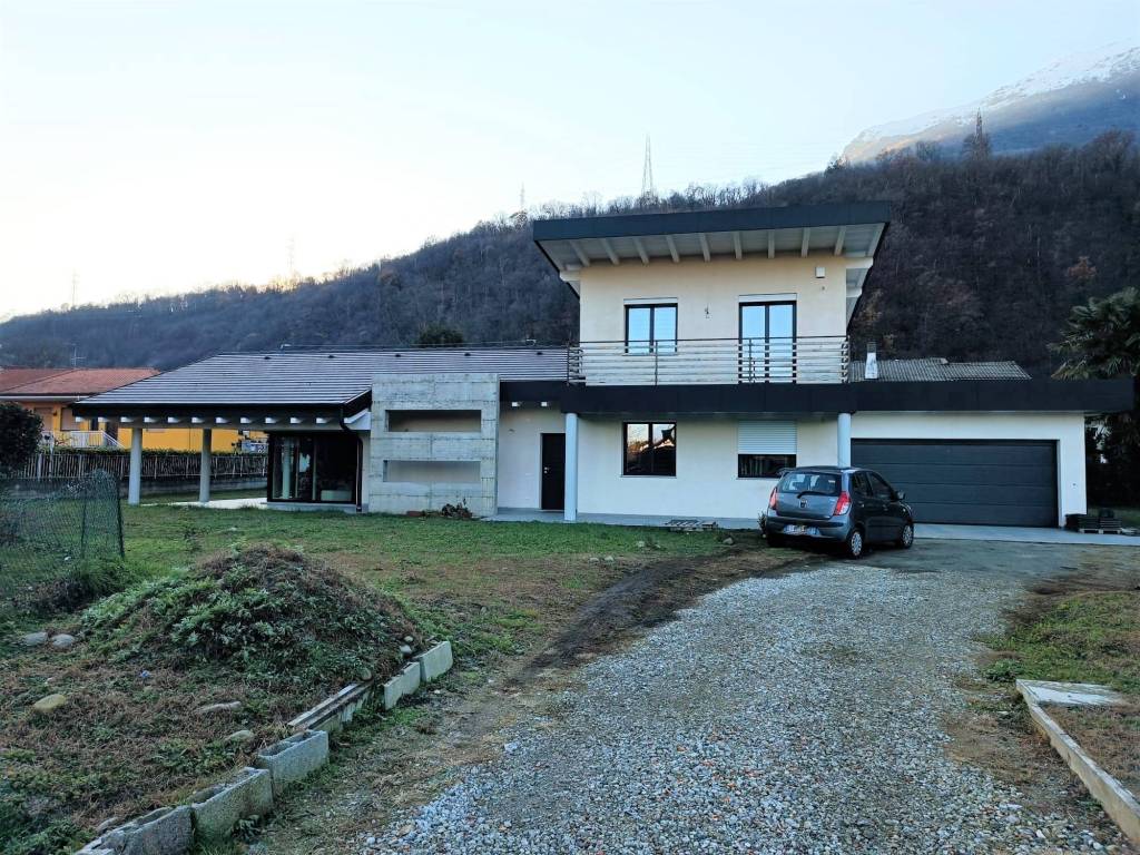 Villa a Gravellona toce in Via Pietro Pedolazzi - Foto 4