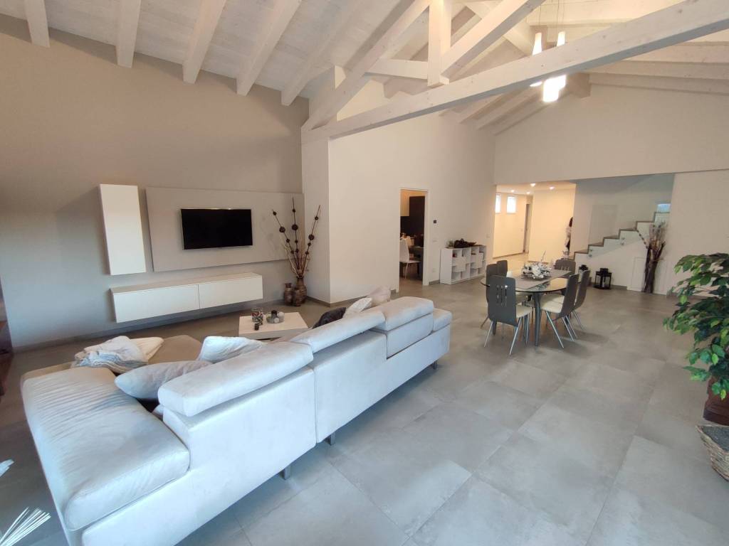 Villa a Gravellona toce in Via Pietro Pedolazzi - Foto 5