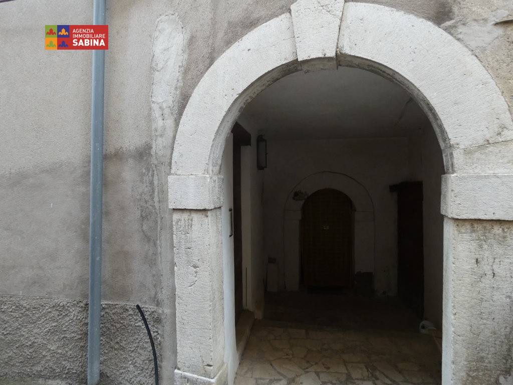 Appartamento a Mompeo in Via Appio Claudio, 7 - Foto 2