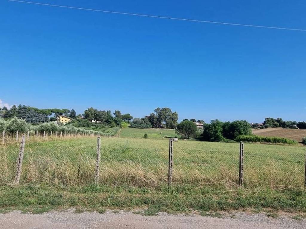 Terreno a Aprilia in VIA MONTE CIRCEO , snc - Foto 4