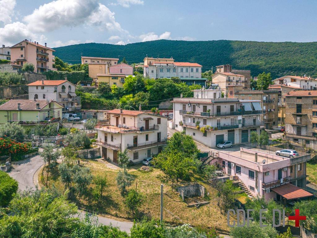 Villa a Toffia in Via Antonio Gramsci - Foto 2