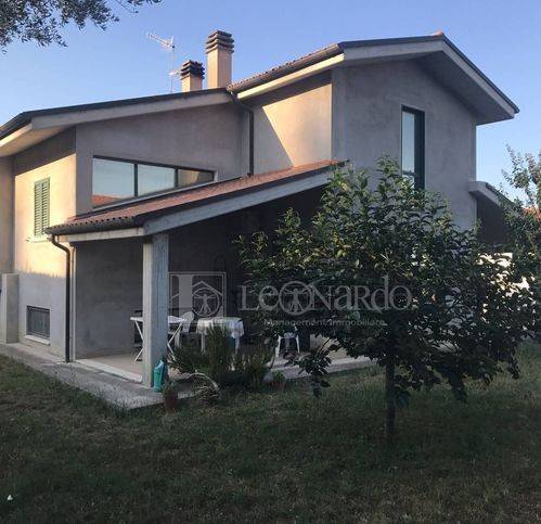 Villa a Spinetoli in Via Francesco Fazzini 4 - Foto 4
