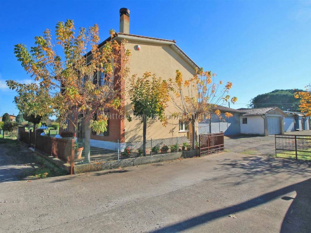 Casa indipendente a Montepulciano in Via Rovisci - Foto 2