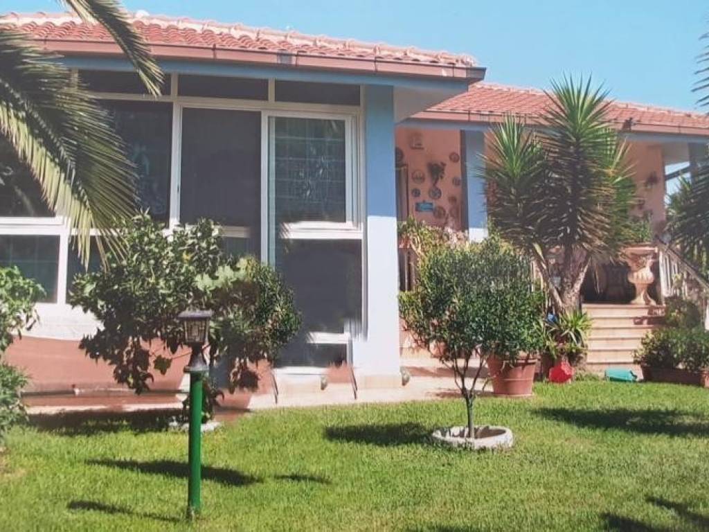 Villa a Aprilia in Via Neto, 8 - Foto 3