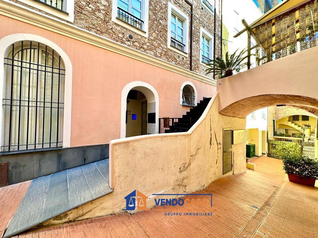 Appartamento a Loano in Borgo Castello - Foto 2