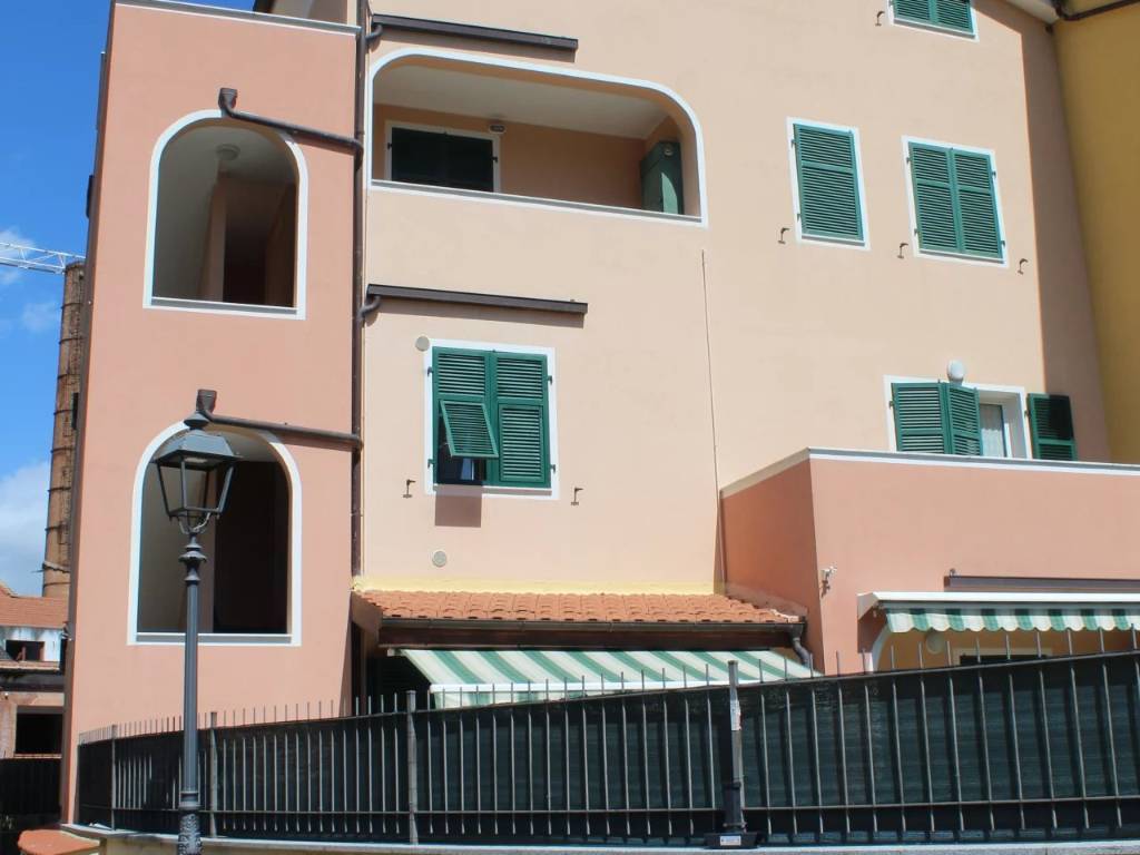 Appartamento a Albenga in via cavalier perseghini - Foto 4