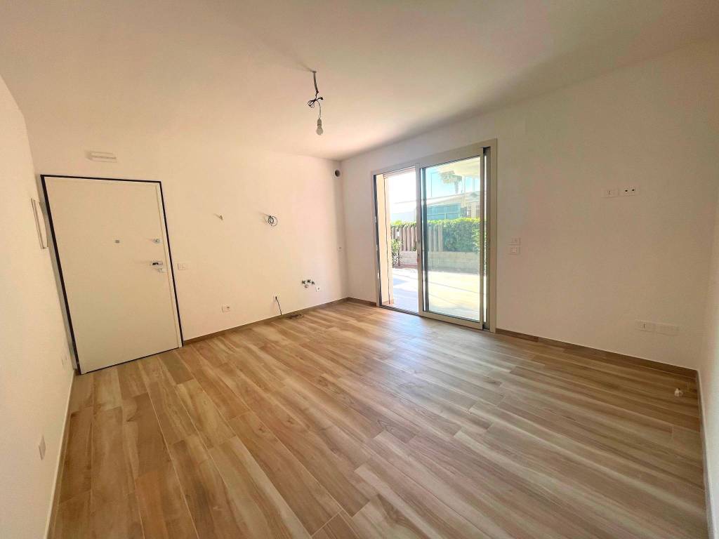 Appartamento a Alba adriatica in Lungomare Guglielmo Marconi, 384 - Foto 4