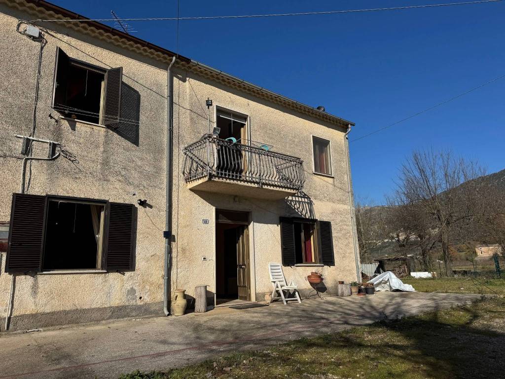 Casa indipendente a Castrocielo in Via Aringa - Foto 4