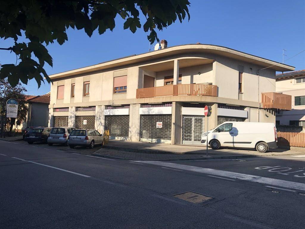 Palazzo / stabile a Pordenone - Foto 2
