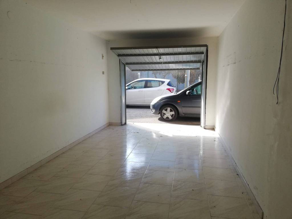 Box / garage a Montesilvano in Via Vestina - Foto 3