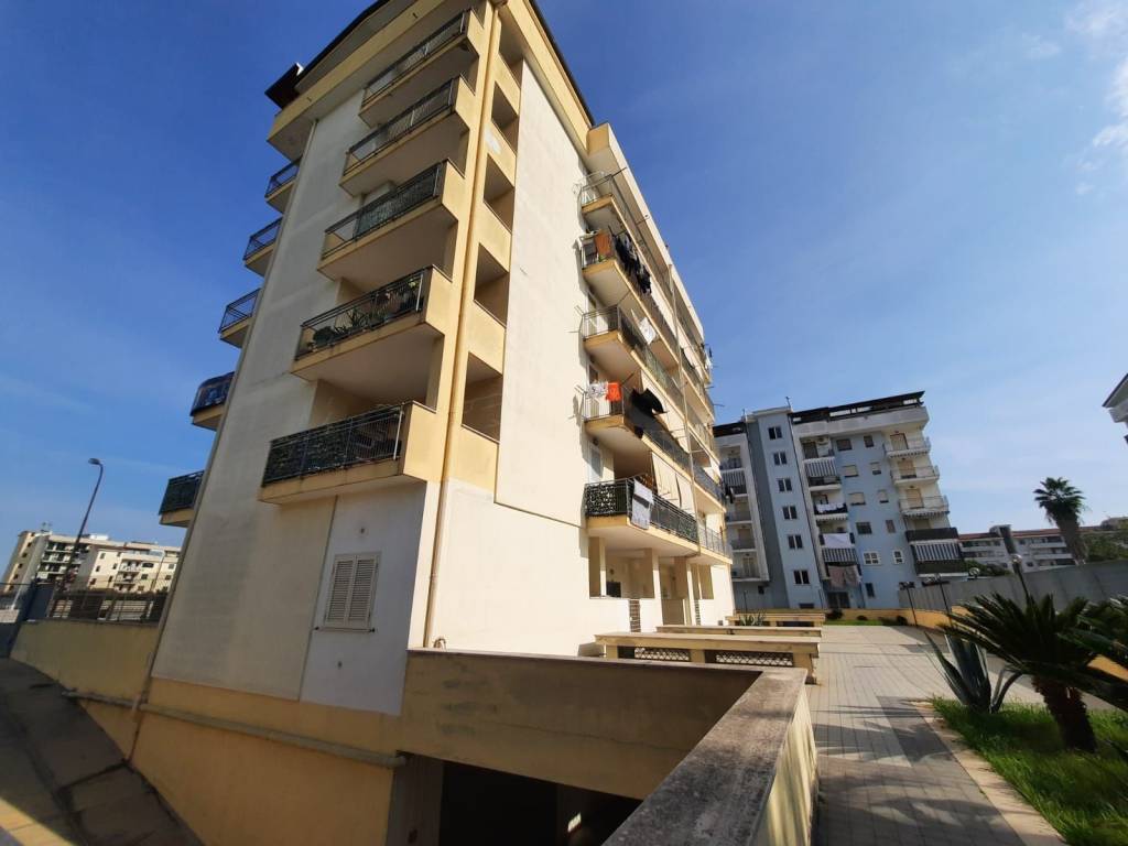 Appartamento a Aversa in Via Enrico De Nicola - Foto 2