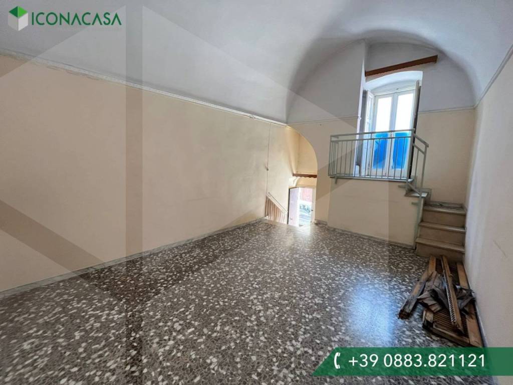 Casa indipendente a Andria in Via Gaetano Filangieri - Foto 2