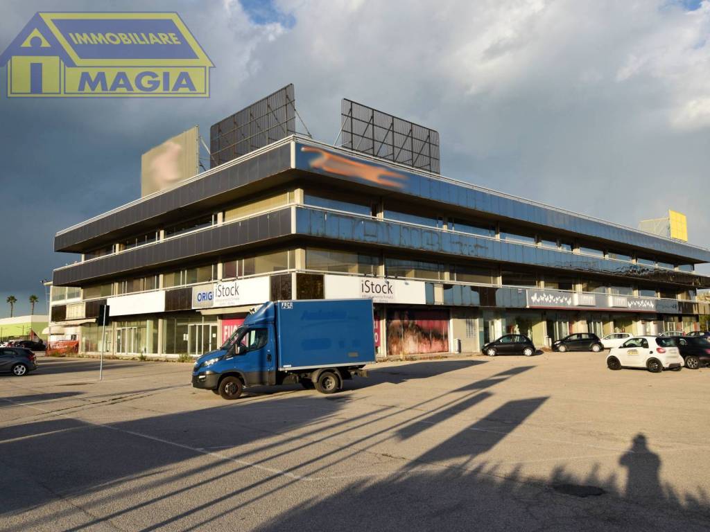 Immobile a San benedetto del tronto in Via Pasubio, 77 - Foto 2
