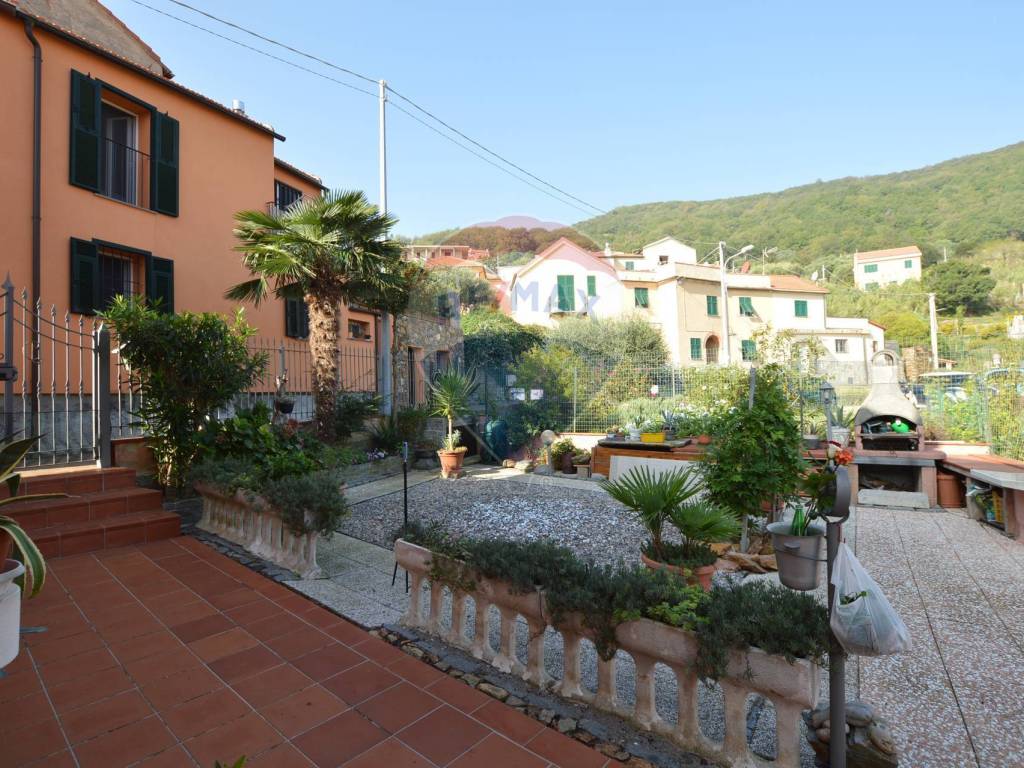Casa indipendente a Bergeggi in Via Alfredo Faggi, 6 - Foto 4