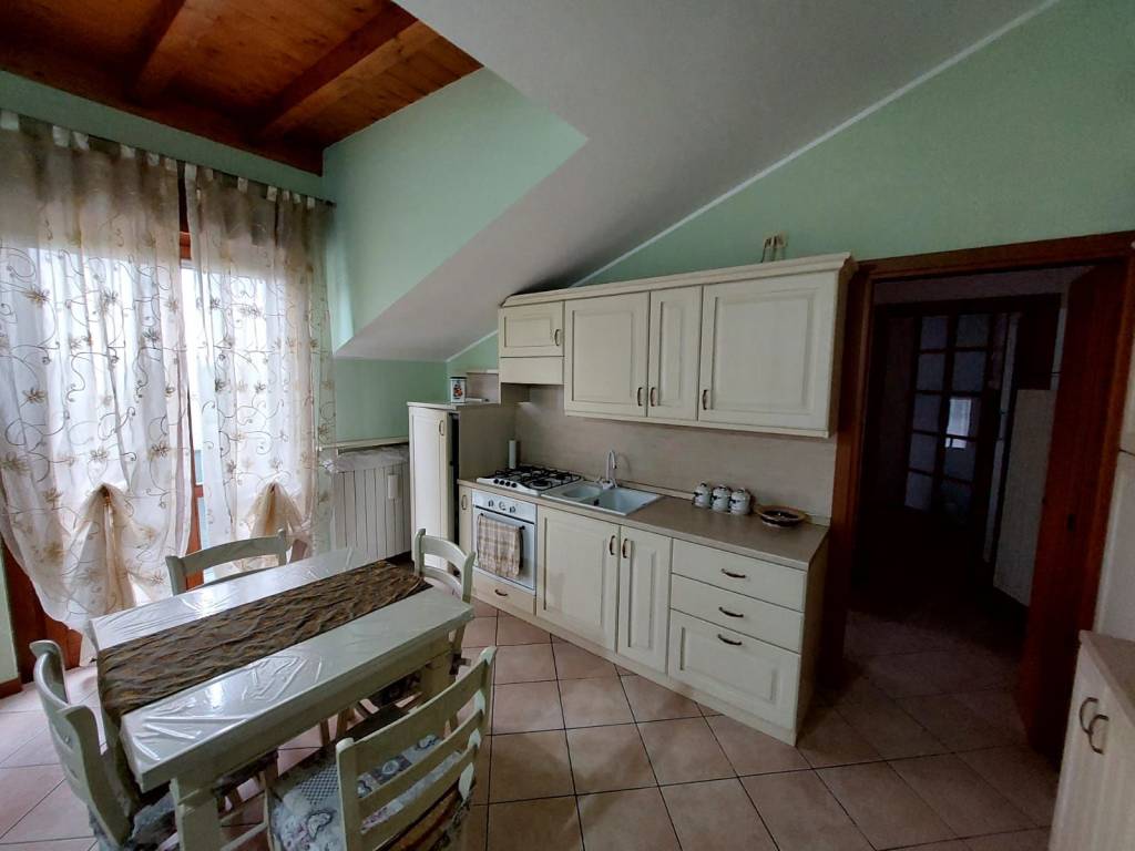 Appartamento a Lurano in Via Antonio Meucci, 43 - Foto 4