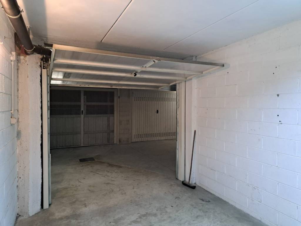 Box / garage a Baveno in Via Cavalli in Oltrefiume, 4 - Foto 5