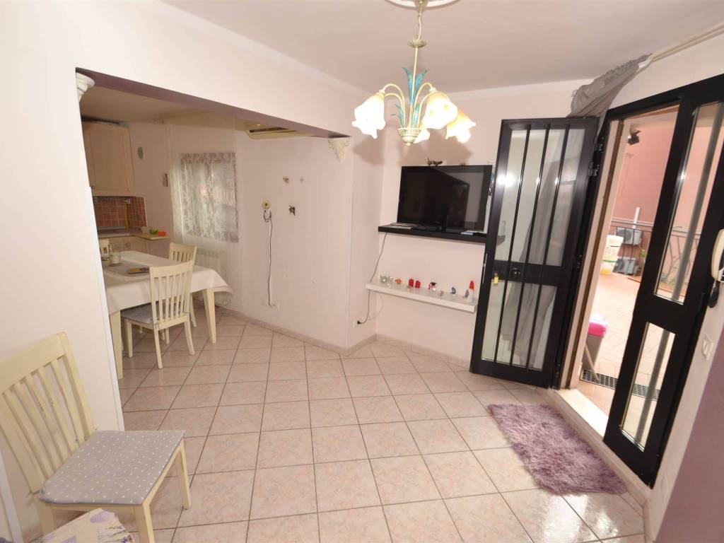 Appartamento a Rosignano marittimo in Via Rosmini - Foto 2