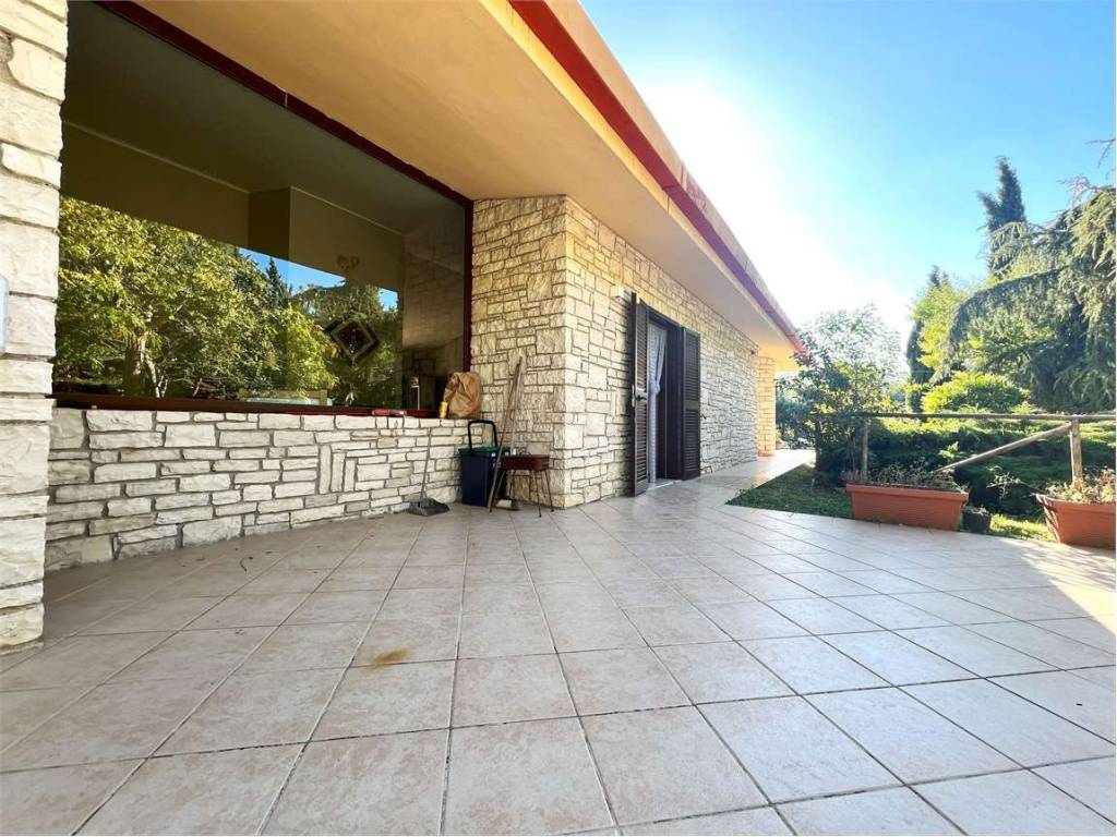 Villa a Andria in Viale delle Pinete - Foto 2