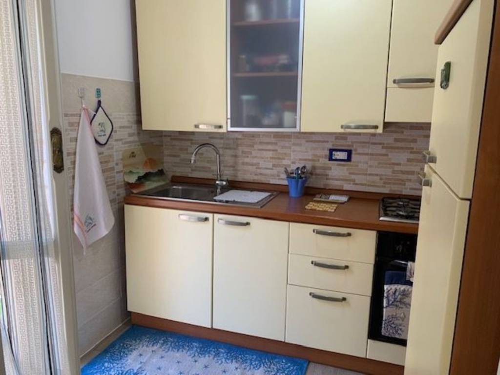 Appartamento a Finale ligure in Via Domenico Brunenghi, 71 - Foto 4