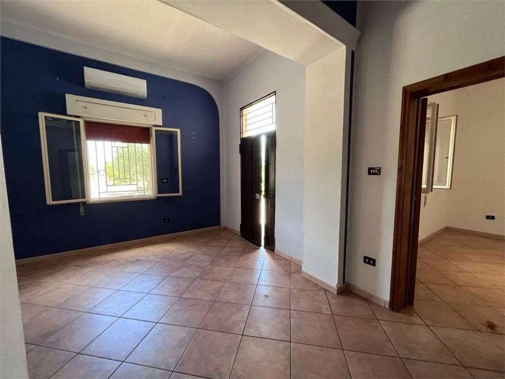 Villa a Francavilla fontana in Contrada Regina S.N.C. - Foto 4