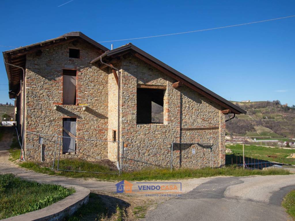 Rustico / casale a Santo stefano belbo in Località Robini - Foto 2