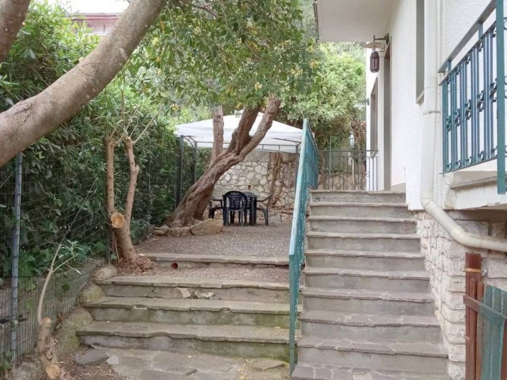 Appartamento a Rosignano marittimo in Via Vito d'Ancona - Foto 4