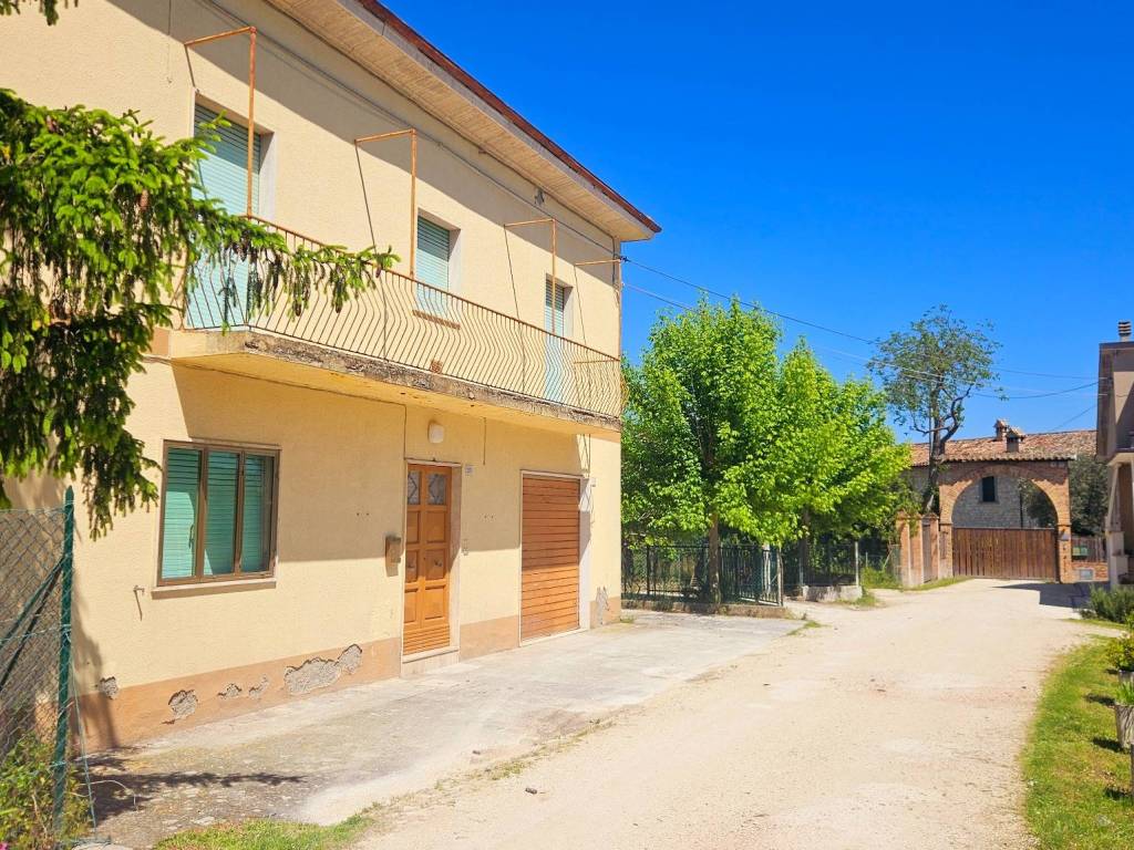 Villa a Pergola in Viale Dante, 14 - Foto 2