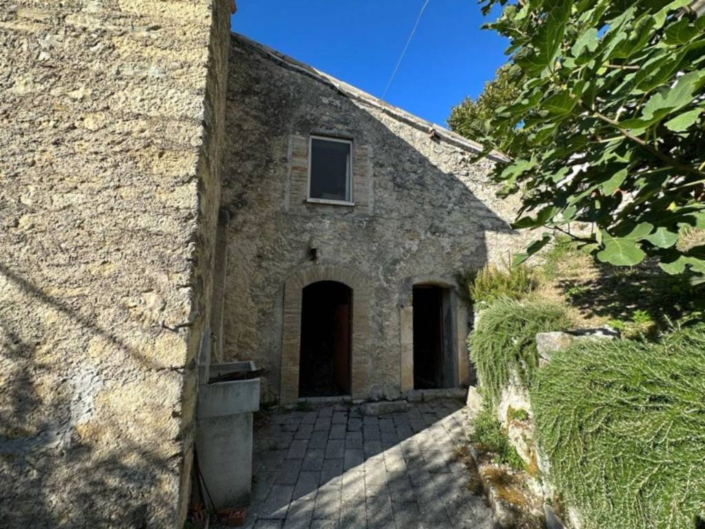 Casa indipendente a Caramanico terme in Contrada Fonte Santa Croce, 40 - Foto 3