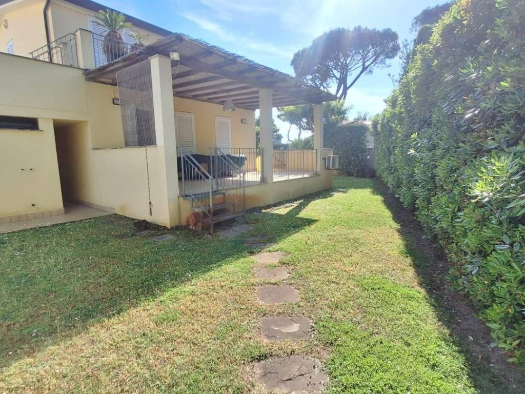 Villa a Camaiore in Via Sergio Bernardini - Foto 3