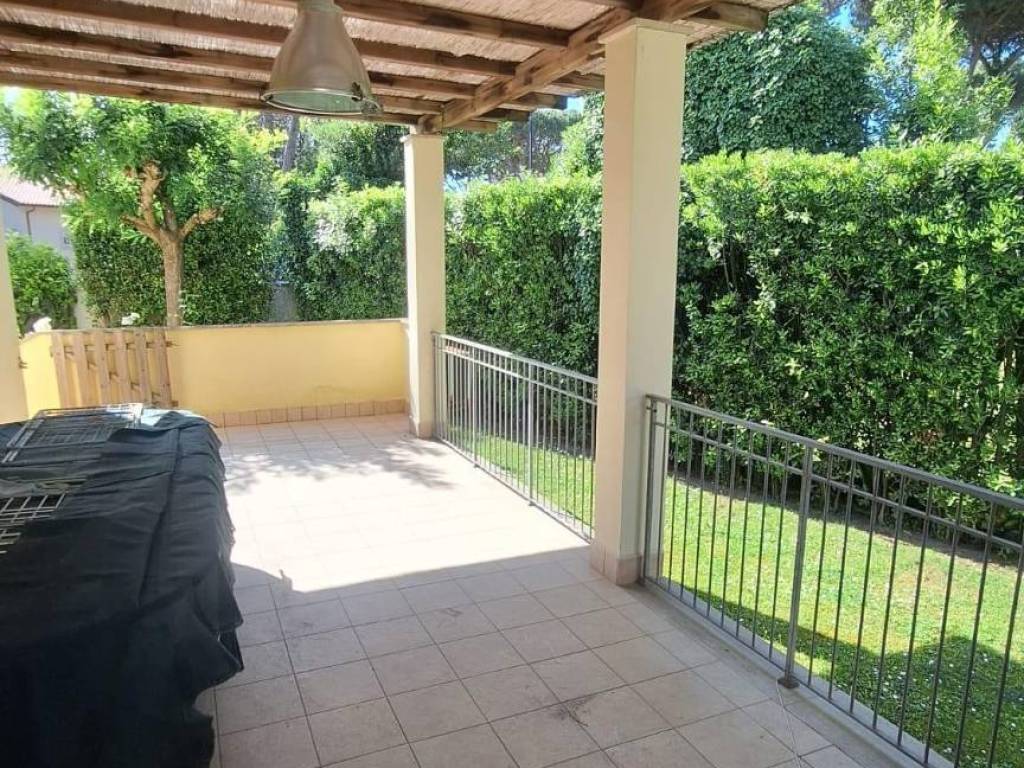 Villa a Camaiore in Via Sergio Bernardini - Foto 4